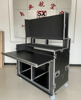 Système de sonorisation FOH, rack de travail, flight case pour système d'amplification audio avec table pour clavier