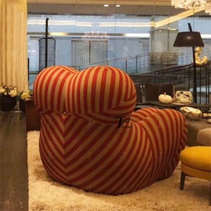 Canapé individuel de salon en fibre de verre de style transitionnel - Product Image 6