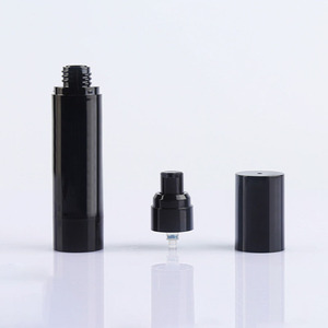 Commercio all'ingrosso 15ml 30ml 50ml 80ml 100ml 151oz <span class=keywords><strong>1</strong></span> <span class=keywords><strong>oz</strong></span> come plastica nera Airless Spray cosmetico bottiglia di siero con pompa - Product Image 5