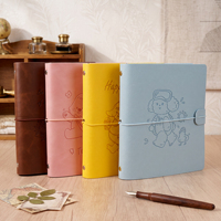 Carnet de voyage en cuir PU avec logo personnalisé B6, imprimé de dessins animés mignons, bande élastique, pages quadrillées rechargeables pour les voyages