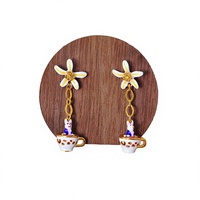 LBT Setelan Glasir Enamel Tiga Dimensi Keramik Anting Panjang Rantai Bunga Putih Kelinci Kecil Hadiah Model E252 Wanita Lucu