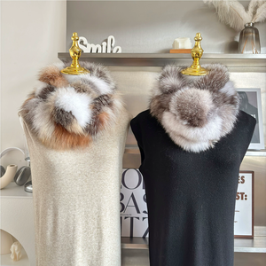 Scaldacollo Termico in Pelliccia di Volpe, Sciarpa con Collo in Pelliccia per Autunno e Inverno, Sciarpa con Pompon per Cappotti e Abiti Invernali da Donna - Product Image 4