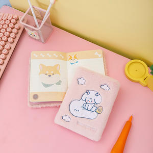 Carnet en peluche moelleux personnalisé en gros, joli carnet A5 à couverture rigide pour filles, journal - Product Image 2