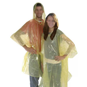 Poncho Impermeable Desechable de 0.015mm de Material PE, Universal para Adultos, Uso en Viajes, Estilo Simple, Cubierta Impermeable Individual - Product Image 1