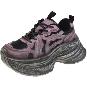 Dropshipping Logo personnalisé 2024 Nouveau style de baskets décontractées épaisses lumineuses pour femmes Chaussures de marche style de créateur de mode - Product Image 1