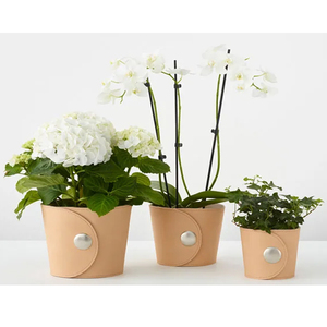 Articolo regalo fioriera in pelle fiore vaso <span class=keywords><strong>per</strong></span> <span class=keywords><strong>piante</strong></span> <span class=keywords><strong>da</strong></span> <span class=keywords><strong>interno</strong></span> fioriera in vetro rivestito in pelle copertura <span class=keywords><strong>per</strong></span> vaso di fiori avvolta - Product Image 1