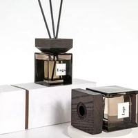 Carré de luxe 100ml 150ml 200ml 500ml Diffuseur d'arôme en verre noir translucide coloré Bouteilles de roseau vides avec bouchon en bois noir