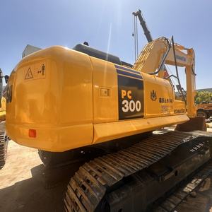 Excavadora usada multifuncional Komatsu Excavadora sobre orugas en buenas condiciones de trabajo a la venta - Product Image 1