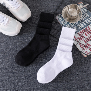 <span class=keywords><strong>Chaussettes</strong></span> mi-tube de sport d'été pour <span class=keywords><strong>hommes</strong></span> en coton blanc respirant absorbant la sueur <span class=keywords><strong>Chaussettes</strong></span> courtes décontractées assorties - Product Image 3