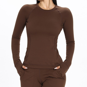Ensemble de hauts de yoga sans coutures respirants à manches longues pour femmes avec logo frontal, séchage rapide, antibactérien, extensible et confortable pour la course à pied - Product Image 3