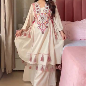 Conjunto de estilo paquistaní indio Khadi listo para usar de calidad superior bordado de trabajo de espejo Real reversible informal - Product Image 1