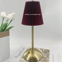 Lampe de table LED plissée en tissu sans fil, rechargeable, avec batterie, style moderne et luxueux, pour restaurant