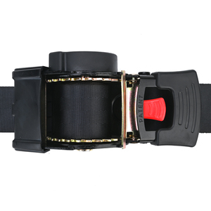 Sangle à cliquet rétractable de 2 pouces de largeur, à commande d'une seule main, avec poignée antidérapante pour la sécurité des remorques - Product Image 5