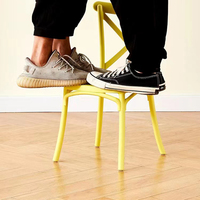 Chaise enfant empilable au design moderne avec dossier, en résine plastique, vente chaude du fournisseur d'usine, idéale pour les activités, les fêtes et le salon