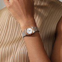 Montre Femme Tendance avec Logo Personnalisé, Décontractée, Étanche, Bracelet en Acier Inoxydable, Mouvement Quartz, Fabrication Originale en Stock/OEM