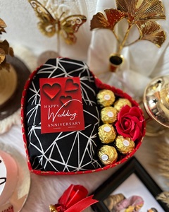 2025 Custom Exquisite Heart Shape Rigid Paper Chocolate Gift Packaging Box New High-End Design for Matt Lamination UV Coating - Product Image 3