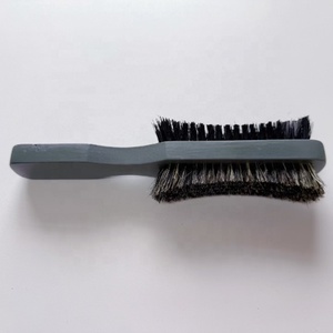 <span class=keywords><strong>Brosse</strong></span> à barbe incurvée <span class=keywords><strong>double</strong></span> <span class=keywords><strong>face</strong></span> avec manche en bois, 100% poils de sanglier, antistatique, compacte, gravée au laser, outil de soin des cheveux pour hommes - Product Image 2