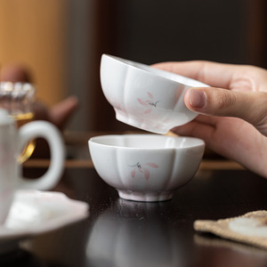 Taza de Té de Cerámica Guanlan, Taza Maestra de Seis Pétalos, Pintada a Mano con Orquídeas Rosas, Juego de Té Kung Fu de Porcelana, Estilo Tradicional Chino - Product Image 4