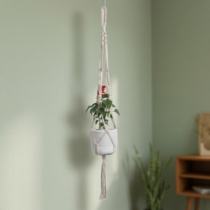 Macetero Colgante de Cuerda Hecho a Mano de Algodón Bohemio Basantpriya, Duradero, de Capacidad Media, con Cuentas, 36 Pulgadas de Altura, para Interiores - Product Image 2