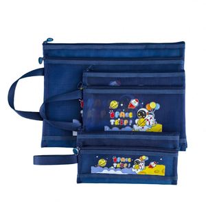 Estuche Transparente Impermeable para Lápices con Diseño de Panda Gigante, Material Escolar de PVC, Diseño Animado para Organizar Útiles Escolares - Product Image 1