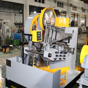 Nouvel Équipement Semi-Automatique de Formage de Filetages Heling Machinery – Moteur Froid Haute Précision et Automatique pour la Fabrication de Quincaillerie - Product Image 2
