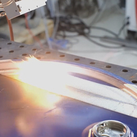 Machine de sablage laser refroidie à l'eau automatique Zixu 1000W, nettoyage laser haute puissance pour l'élimination des revêtements/graisse/oxydes