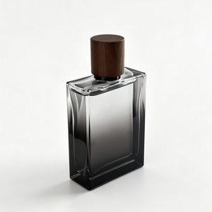 <span class=keywords><strong>Precio</strong></span> de Fábrica, Botella de Perfume de Vidrio Cuadrada Plana de Lujo de 100 ml, Degradado Negro Escarchado, Tapa Magnética de Madera, Pulverizador con Bomba Vacía - Product Image 4