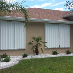 AS2047 TOMA アルミ製ストームルーバー アルミ製ハリケーンシャッター 手動巻き上げ式ハリケーンシャッター アコーディオンシャッター ハリケーン - Product Image 1