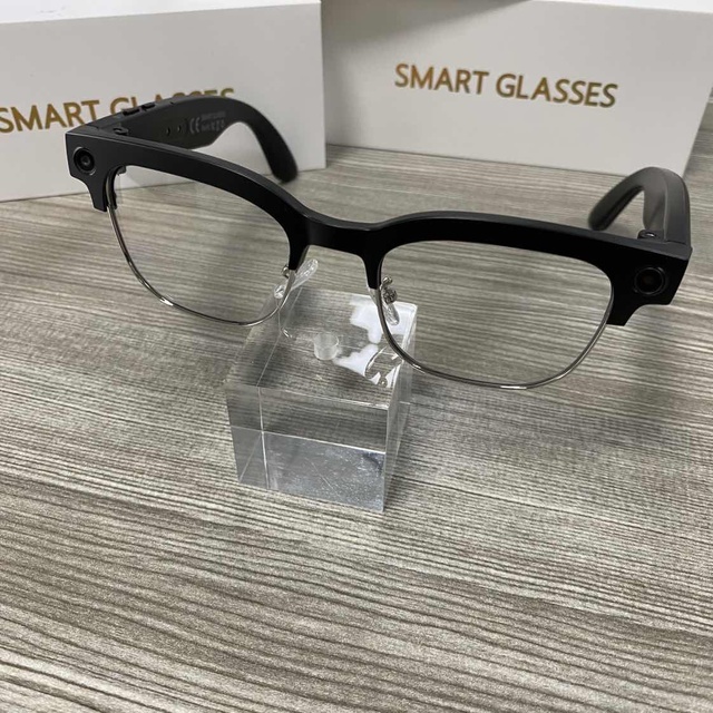 W630 Smart Glasses 8 Million Pixels WiFi Slide to Touch Dual Microphone Noise Reduction AI Translation Smart Glasses Camera