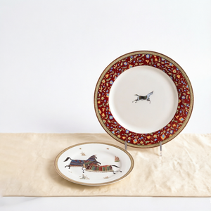 Service de table en porcelaine fine de haute qualité avec motif cheval, comprenant tasses à café, soucoupes et assiettes de mariage, pour la vente en gros - Product Image 2