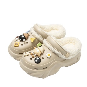 Nouvelles pantoufles d'hiver pour femmes, fermées, doublées de peluche, durables, antidérapantes, pour l'intérieur, chaudes, à semelle épaisse, en coton, motif dessin animé, pour l'automne - Product Image 5