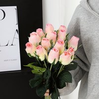 Bestseller Einzelne Bulgarische Realistische Rosen-Sträuße PU Künstliche Blumen Weich Antibakteriell Mehrere Farben Valentinstag