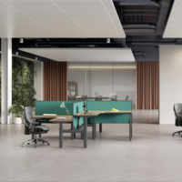 Table de travail électrique réglable en hauteur pour 3 personnes, poste de travail modulaire dos à dos