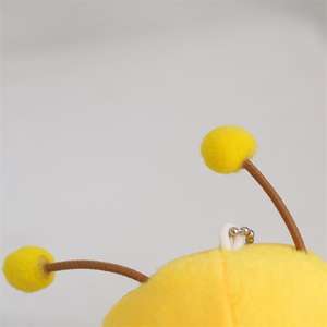 ตุ๊กตาเต่าผึ้งน่ารัก ปี 2025 ของเล่นตุ๊กตาสัตว์สีเหลืองพร้อมเปลือกเต่าและเสาอากาศ เหมาะสำหรับเด็ก - Product Image 5