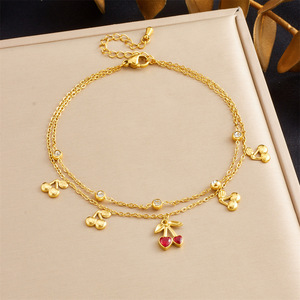 Linda tobillera de doble cadena con colgante de cereza, chapada en oro, de acero inoxidable, con dije de corazón esmaltado, cereza y cristal redondo, tobilleras delicadas - Product Image 3