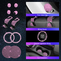 25 pièces d'accessoires intérieurs de voiture : support de plaque d'immatriculation bling, pendentif de voiture, tapis de protection de ceinture de sécurité, sac à mouchoirs, housses de volant de voiture