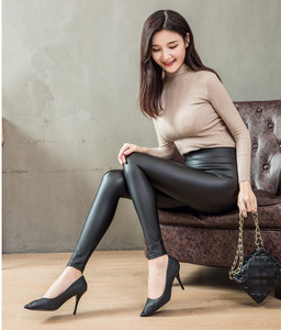 Pantaloni <span class=keywords><strong>in</strong></span> Ecopelle Invernali da Donna Taglie Forti, Vita Alta, Caldi con Interno <span class=keywords><strong>in</strong></span> <span class=keywords><strong>Velluto</strong></span>, Elasticizzati, dalla Taglia S alla 5XL - Product Image 5