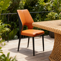 Ensemble de chaises de salle à manger, table et canapé de style ferme moderne en bois durable de haute qualité pour restaurants, cafés, hôtels et salons