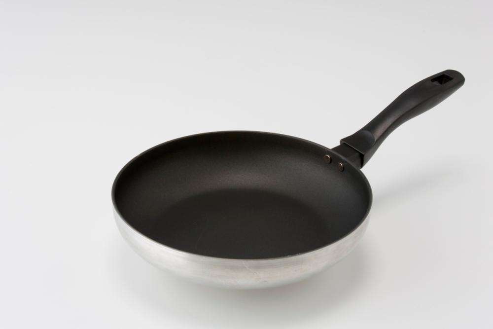 Aluminum fluoride frying pan outer surface polishing web