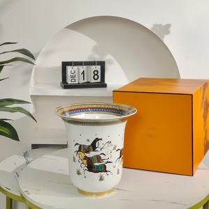 Jarrón de Cerámica Retro Europeo para Mesa, Diseño de Moda de Lujo Ligero, Decoración Ecológica para el Hogar, para Hotel, Salón de Banquetes - Product Image 4