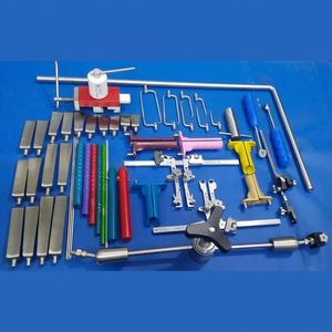 Système de rétracteur de colonne vertébrale TLIF de haute qualité BISONS WHOLESALE, ensemble complet |   Acier inoxydable certifié CE, garantie 1 an, réutilisable - Product Image 1