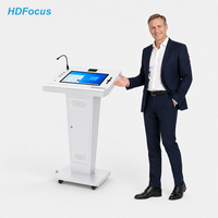 Atril de podio de plataforma digital personalizable con características modernas para experiencias integrales de Aula Digital