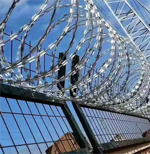 आउटडोर सुरक्षा pvc कोटिंग वेल्डेड वायर मेष बाड़ के लिए उपयोग की जाने वाली फैक्टरी हॉट बिक्री - Product Image 4