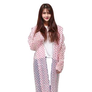 <span class=keywords><strong>Chubasquero</strong></span> largo impermeable de PEVA para hombres y mujeres con <span class=keywords><strong>lunares</strong></span> Poncho no desechable de moda de tres colores para el trabajo y la lluvia - Product Image 1