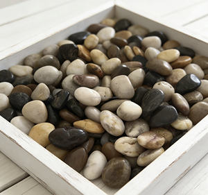 Pierre <span class=keywords><strong>de</strong></span> galet <span class=keywords><strong>de</strong></span> rivière naturelle, polie, écologique et durable, directement <span class=keywords><strong>de</strong></span> l'usine, pour la construction <span class=keywords><strong>de</strong></span> designs modernes, l'aménagement paysager et les allées. - Product Image 6