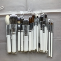 Pinceaux de maquillage professionnels de luxe, 34 pièces, ensemble de Logo personnalisé avec étiquette privée, poils de chèvre, poils naturels, manche en bois avec sac