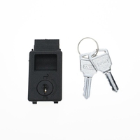 Loquet coulissant YH9599 en plastique avec clé, à ouverture par glissement et fermeture par pression, pour armoire, porte de chemin de fer et machines