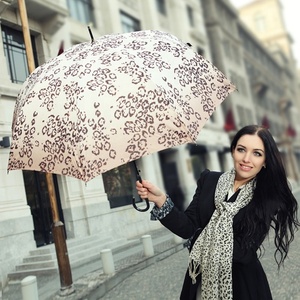 Fantaisie conception en fibre de verre polyester ouvert automatique portatif imperméable femmes léopard imprimé parapluie droit <span class=keywords><strong>anti</strong></span>-<span class=keywords><strong>uv</strong></span> - Product Image 6