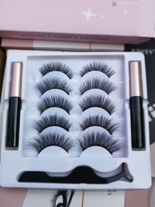 Ensemble de faux <span class=keywords><strong>cils</strong></span> magnétiques 3D en faux vison de marque privée, style moelleux, faux eye-liner avec <span class=keywords><strong>cils</strong></span> magnétiques - Product Image 2