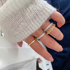Anillo de Zirconia Multicapa D927 al por Mayor, Joyería Única de Latón Chapado en Oro para Mujer y Hombre, Anillos de Dedo con Circonitas para el Uso Diario - Product Image 3